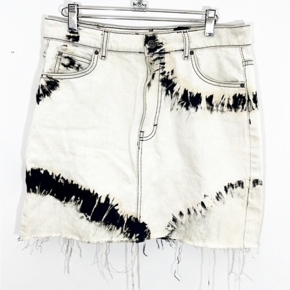 Topshop Tie Dye Mini Denim Skirt Off White Black Size 8